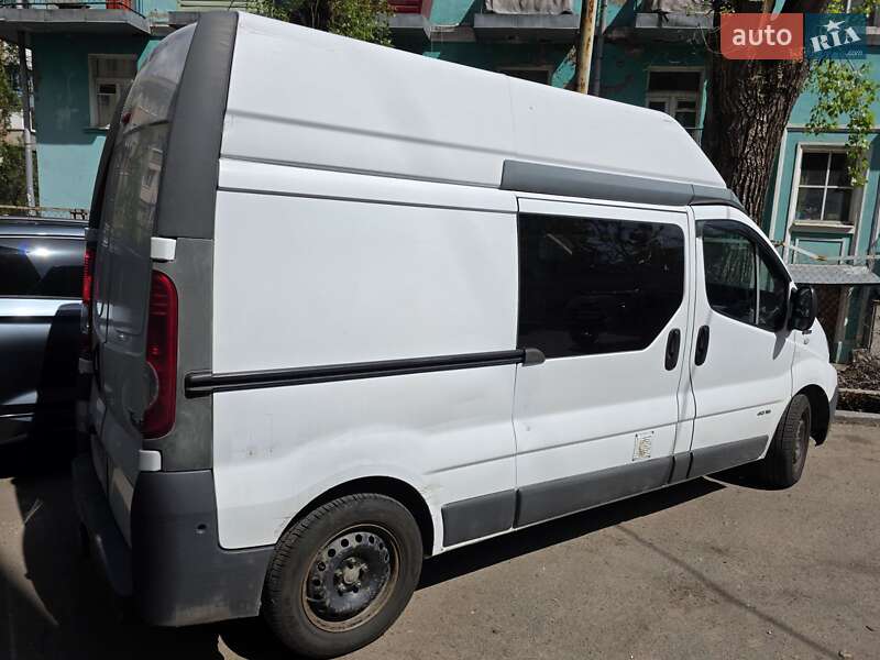 Renault Trafic 2012