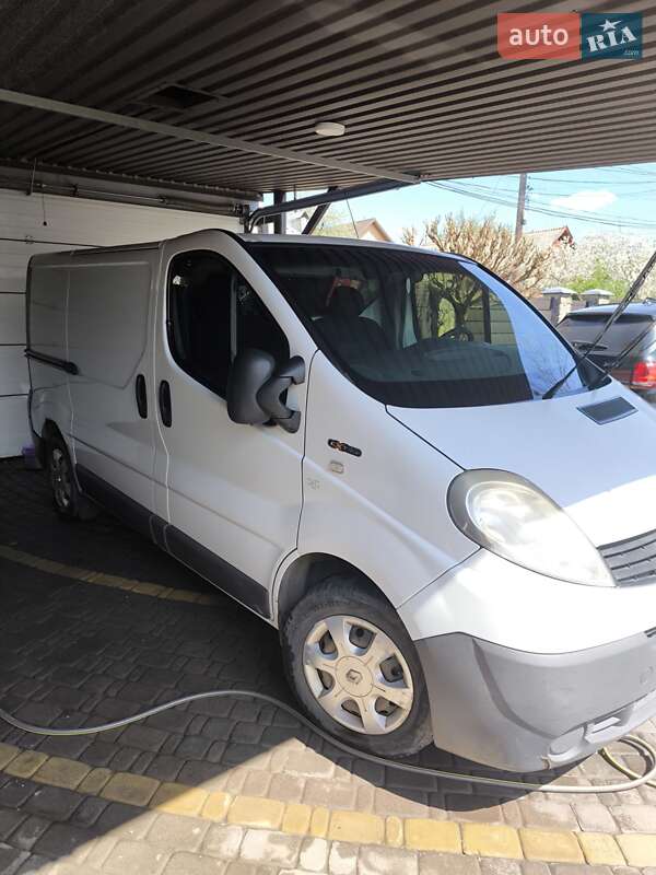 Renault Trafic 2012