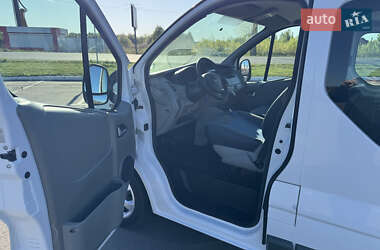 Минивэн Renault Trafic 2014 в 