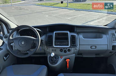 Минивэн Renault Trafic 2014 в 