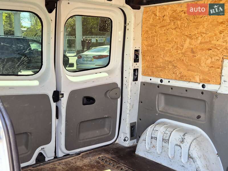 Мінівен Renault Trafic 2013 в Вінниці
