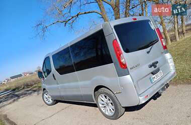 Мінівен Renault Trafic 2013 в 