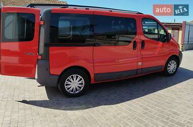 Мінівен Renault Trafic 2004 в 