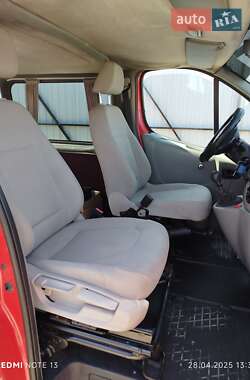Мінівен Renault Trafic 2004 в 