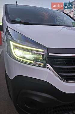 Грузовой фургон Renault Trafic 2021 в 