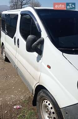 Минивэн Renault Trafic 2003 в 