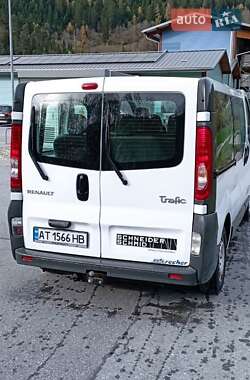 Минивэн Renault Trafic 2009 в 