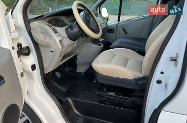 Минивэн Renault Trafic 2005 в 