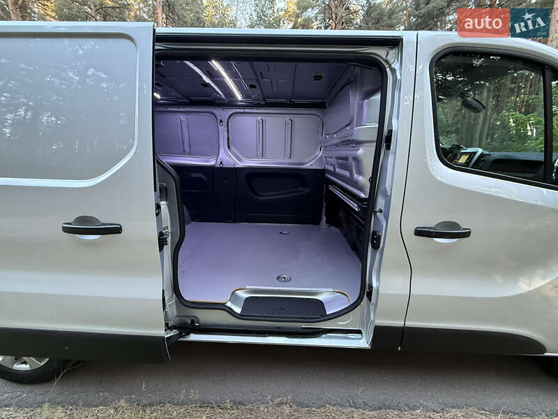 Другие грузовики Renault Trafic 2021 в Киеве