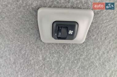 Мінівен Renault Trafic 2005 в 