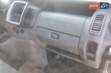 Минивэн Renault Trafic 2012 в 