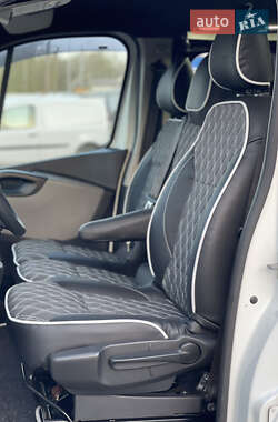 Мінівен Renault Trafic 2017 в 