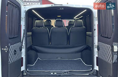 Мінівен Renault Trafic 2017 в 