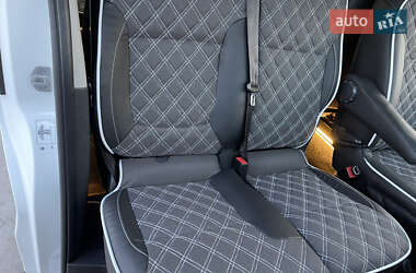 Мінівен Renault Trafic 2017 в 