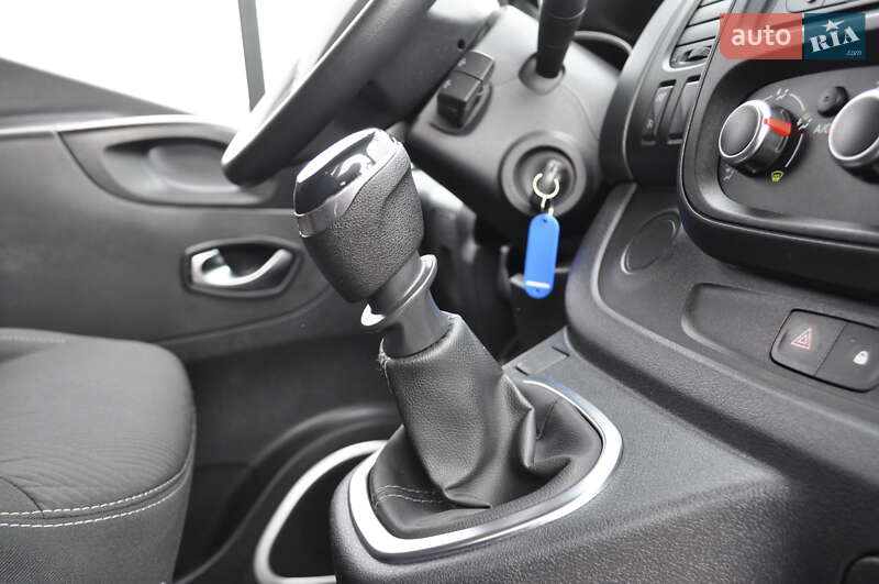 Мінівен Renault Trafic 2020 в Києві