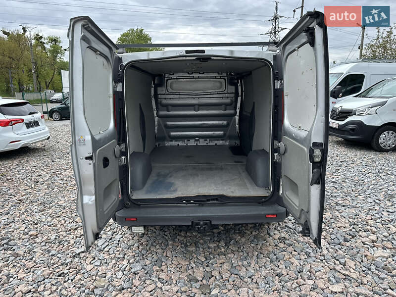 Вантажний фургон Renault Trafic 2013 в Рівному