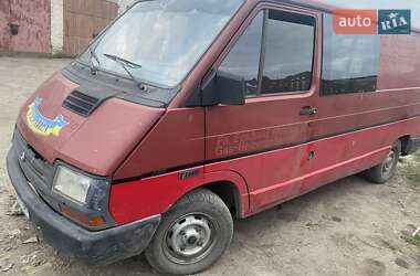 Минивэн Renault Trafic 1991 в Дубно