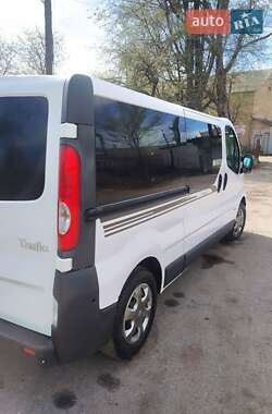 Минивэн Renault Trafic 2010 в 
