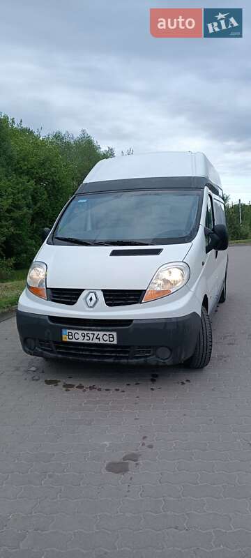 Грузовой фургон Renault Trafic 2006 в 