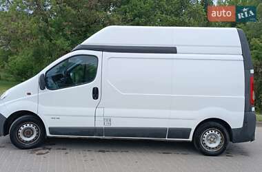 Грузовой фургон Renault Trafic 2006 в 
