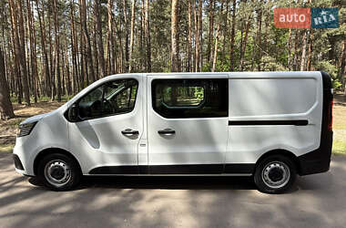 Вантажний фургон Renault Trafic 2023 в 