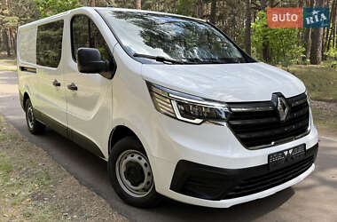 Вантажний фургон Renault Trafic 2023 в 