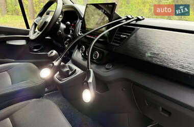 Вантажний фургон Renault Trafic 2023 в 