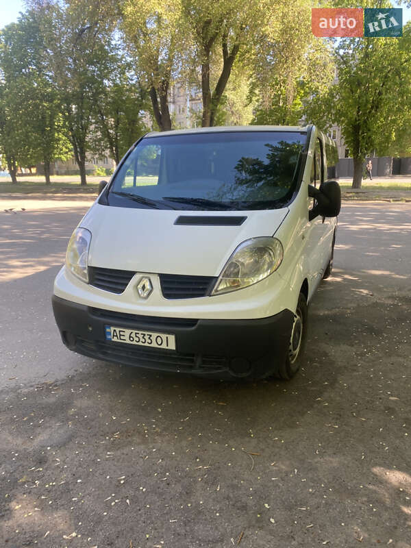 Минивэн Renault Trafic 2010 в Никополе
