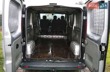 Грузовой фургон Renault Trafic 2012 в 