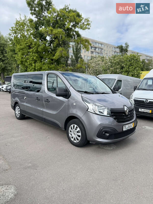 Мінівен Renault Trafic 2016 в 