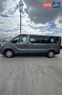 Мінівен Renault Trafic 2016 в 
