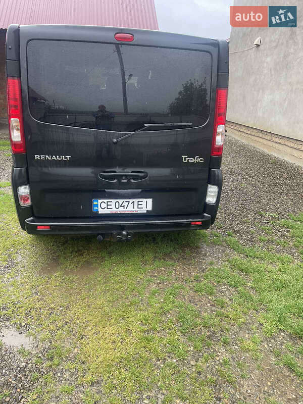 Мінівен Renault Trafic 2010 в Чернівцях