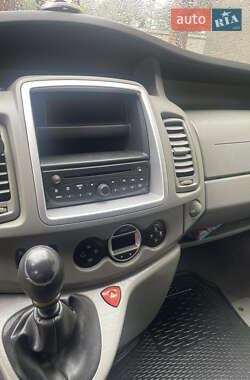 Минивэн Renault Trafic 2010 в 