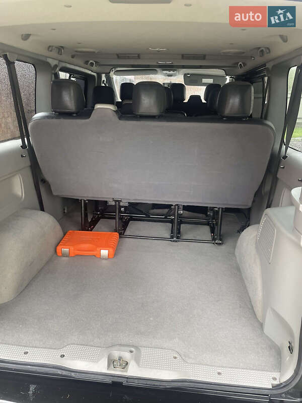 Мінівен Renault Trafic 2010 в Чернівцях