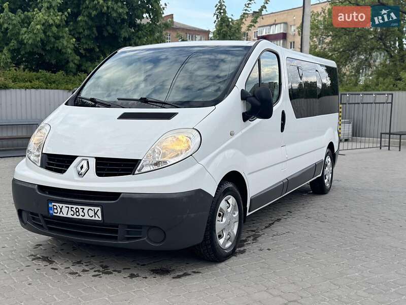 Мінівен Renault Trafic 2013 в Старокостянтинові