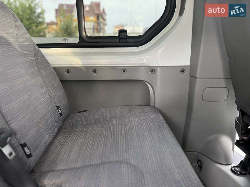 Мінівен Renault Trafic 2013 в Старокостянтинові