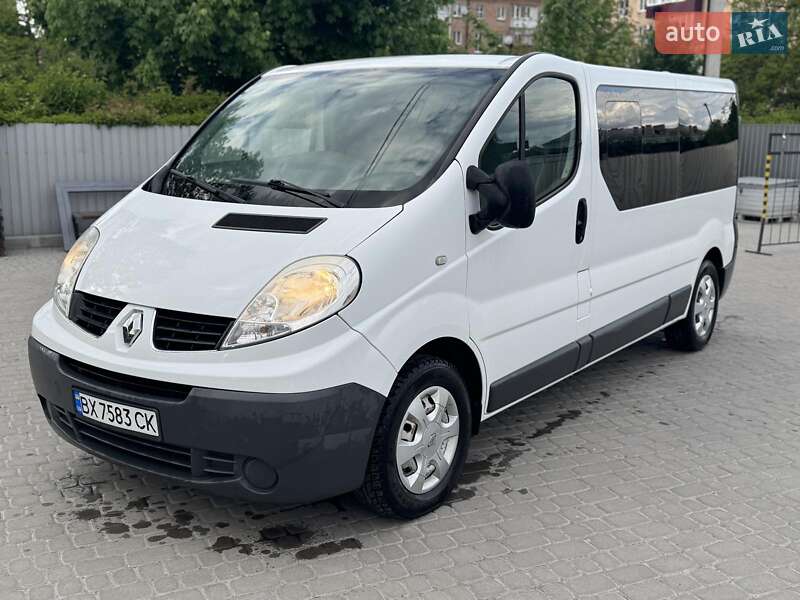 Мінівен Renault Trafic 2013 в Старокостянтинові