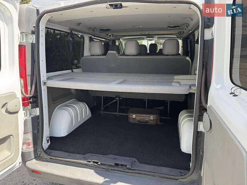 Мінівен Renault Trafic 2013 в Старокостянтинові