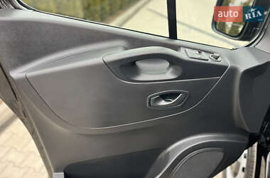 Минивэн Renault Trafic 2020 в 