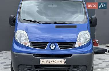 Минивэн Renault Trafic 2010 в 