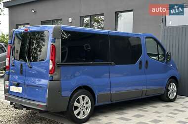 Минивэн Renault Trafic 2010 в 