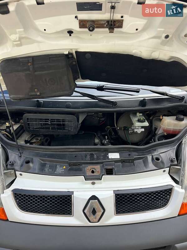 Мінівен Renault Trafic 2006 в Коломиї