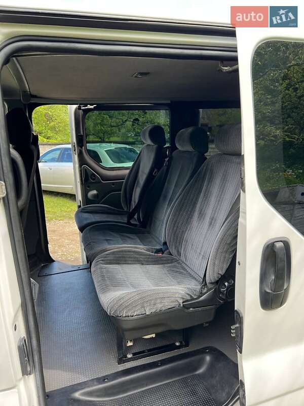 Мінівен Renault Trafic 2006 в Коломиї