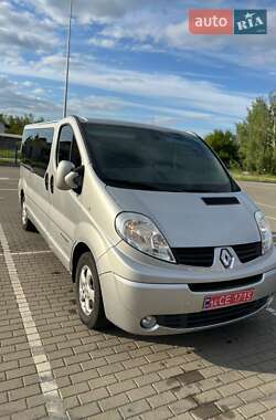 Минивэн Renault Trafic 2013 в 