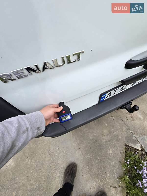 Грузовой фургон Renault Trafic 2012 в Косове