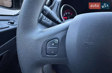 Грузовой фургон Renault Trafic 2020 в 