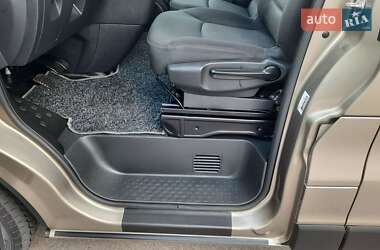 Мінівен Renault Trafic 2017 в 
