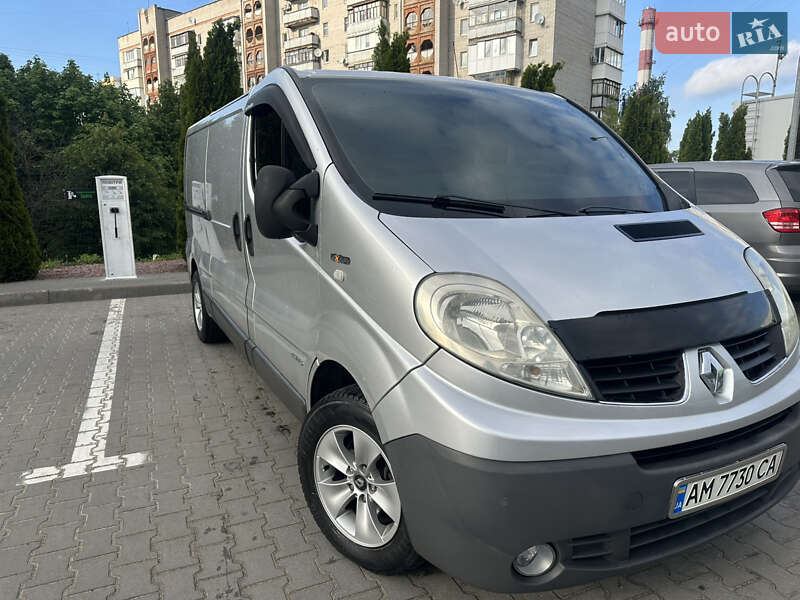 Вантажний фургон Renault Trafic 2013 в 