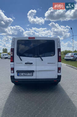 Минивэн Renault Trafic 2016 в 
