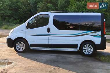 Минивэн Renault Trafic 2010 в 